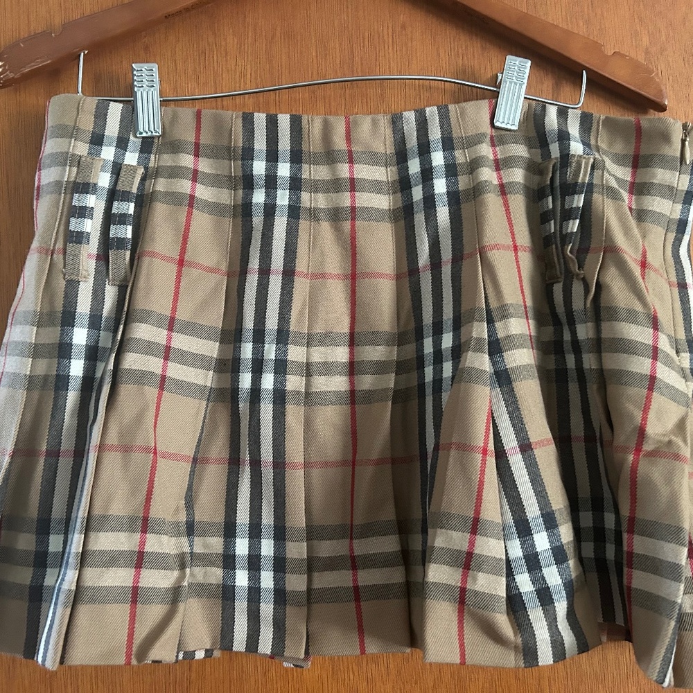 Burberry Check skirt